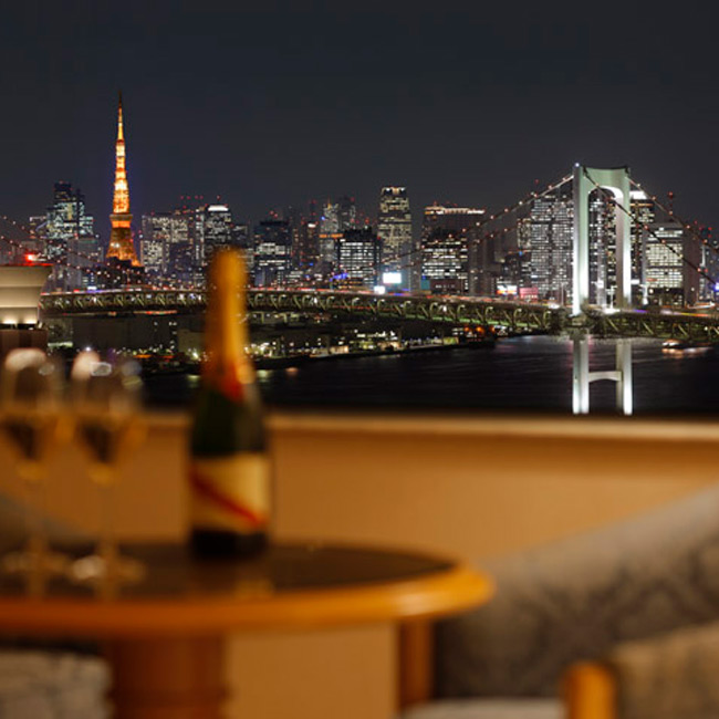 東京女性がプロポーズされたい場所No.1は実は「夜景が美しいホテル」