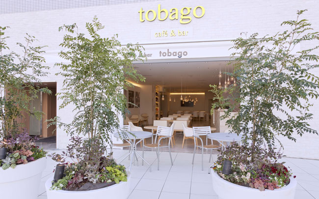 ホテル1階のカフェ「tobago cafe&bar」