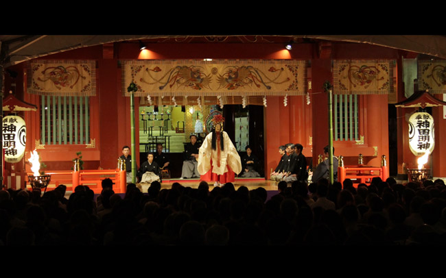 神田明神で日本の伝統芸能に触れる夜
