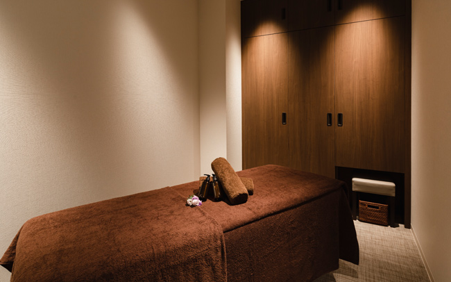 AYURA GINZA Holistic Salon