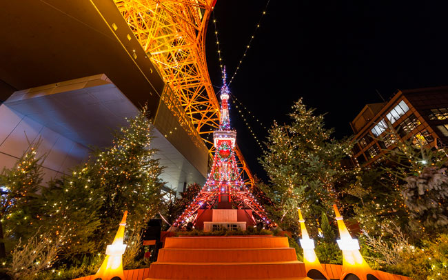 もみの木のツリーも！東京タワーのイルミ