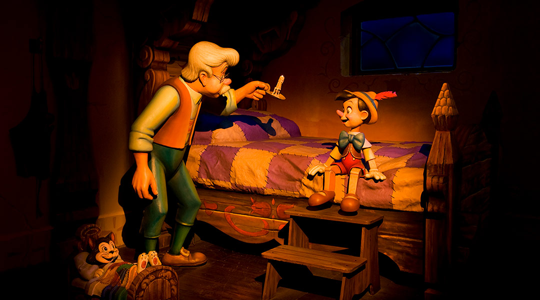東京ディズニーランドのアトラクション「ピノキオの冒険旅行」