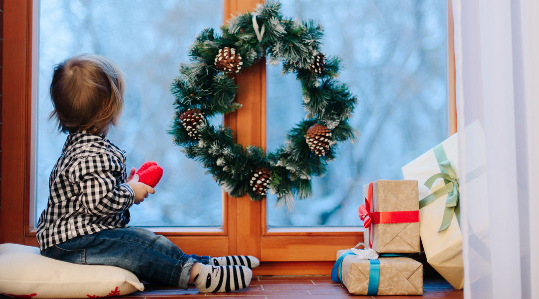 子供と一緒に楽しむ、クリスマスの過ごし方2023！レシピや絵本、プレゼント、イルミ、ディズニー・クリスマスほか
