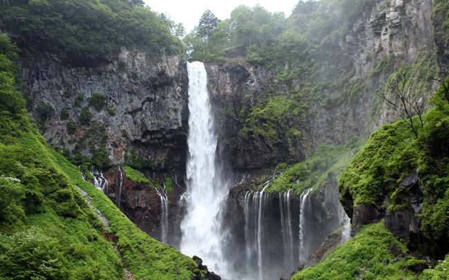 世界遺産や温泉地巡りが楽しい栃木県の旅へ